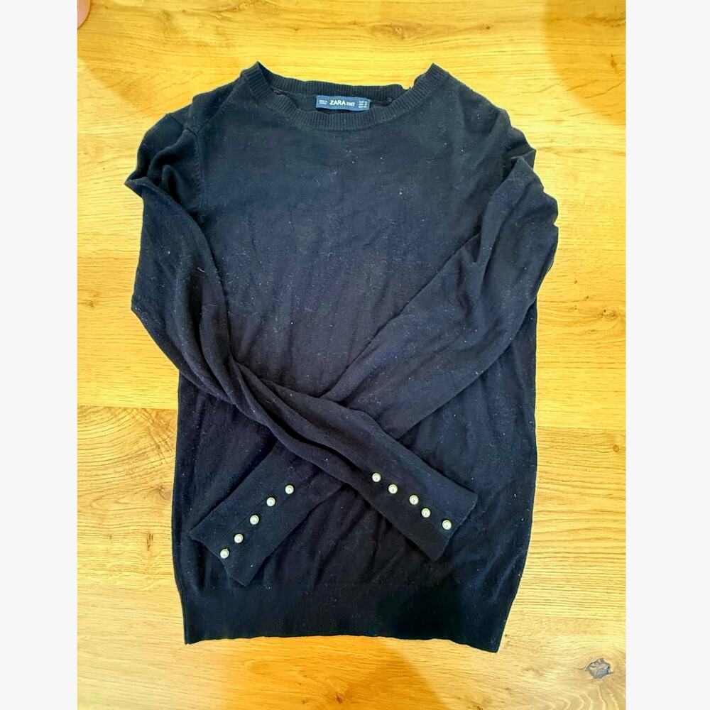 ZARA Knit Black Faux Pearl Button Cuff Crewneck Sweater Medium M⁠